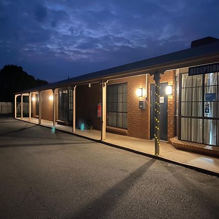 Ashleigh Court Motor Inn Mulwala Exterior foto