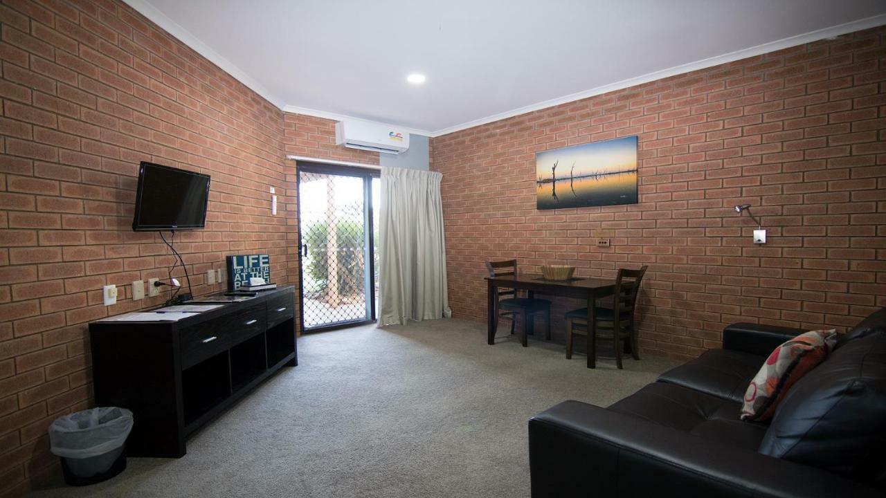 Ashleigh Court Motor Inn Mulwala Exterior foto