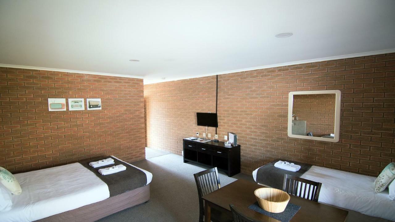 Ashleigh Court Motor Inn Mulwala Exterior foto